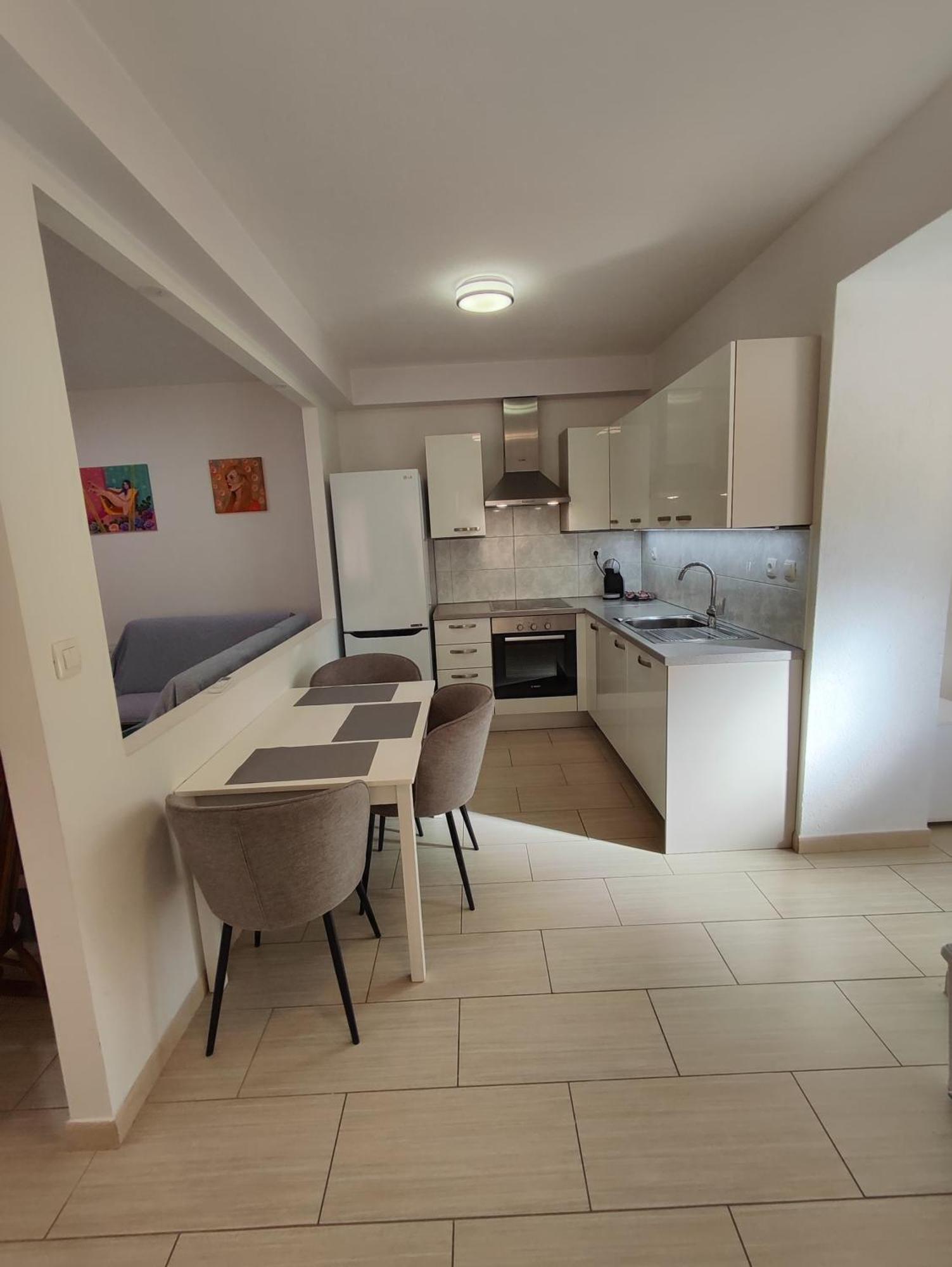 Kuca Za Odmor Ema Hotel Šibenik Exterior foto